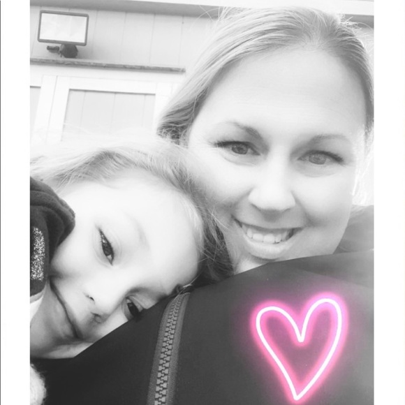 Meet your Posher, Sarah - Picture 1 of 1